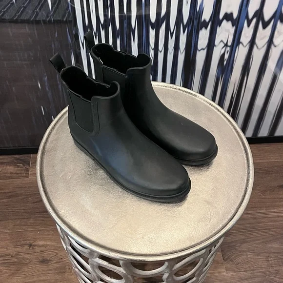 J. Crew Black Ankle Rain Boots - Picture 1 of 6